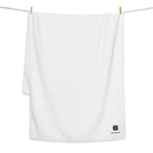 Lade das Bild in den Galerie-Viewer, Turkish cotton towel
