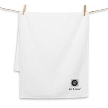 Lade das Bild in den Galerie-Viewer, Turkish cotton towel
