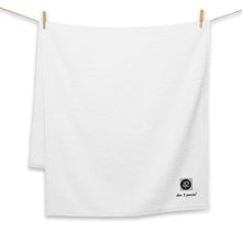 Lade das Bild in den Galerie-Viewer, Turkish cotton towel
